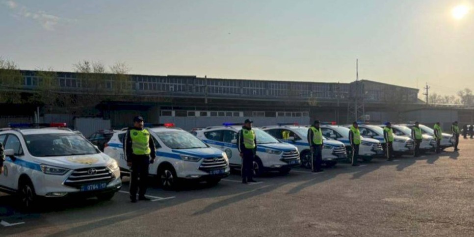 
                    Порядка 20 тысяч казахстанских полицейских и гвардейцев несут службу в праздничные дни
                