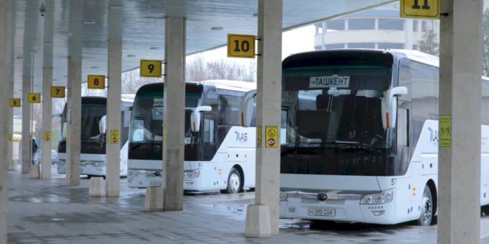 
                    Узбекистан временно приостановил автобусное сообщение с Казахстаном
                