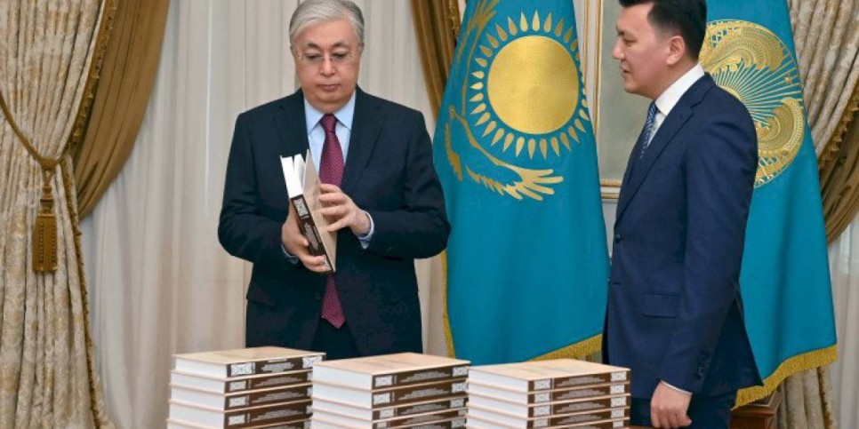 
                    Президенту доложили о работе Госкомиссии по полной реабилитации жертв политрепрессий
                