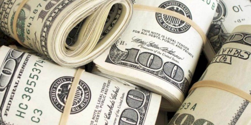 
                    Более 528 млн тенге наличными пытались провезти через аэропорт Алматы
                