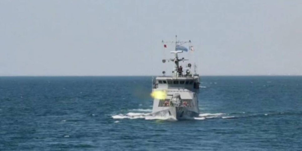 
                    Военные моряки отразили нападение диверсионной группы в ходе учения «Батыл Тойтарыс – 2022»
                