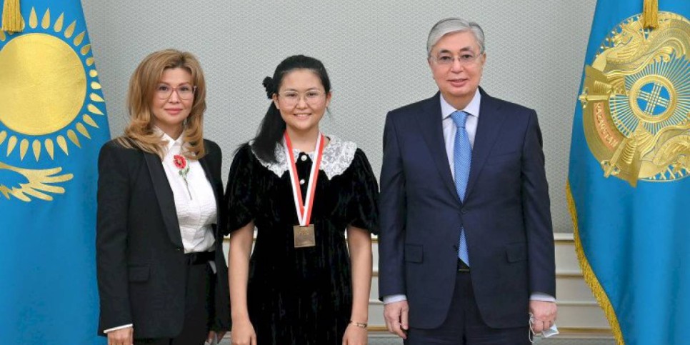 
                    Президент пожелал новых побед шахматистке Бибисаре Асаубаевой
                