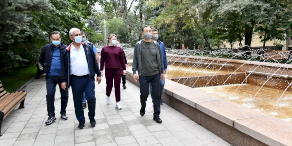 
                    В Алматы восстановлен легендарный фонтан «Неделька»
                
