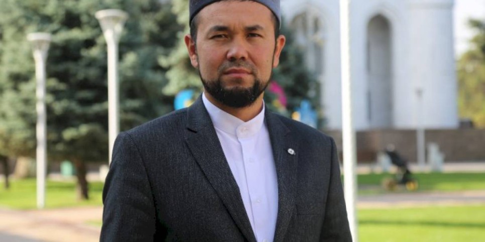 
                    Наиб имам Центральной мечети Алматы призвал соблюдать карантинные ограничения на Курбан айт
                