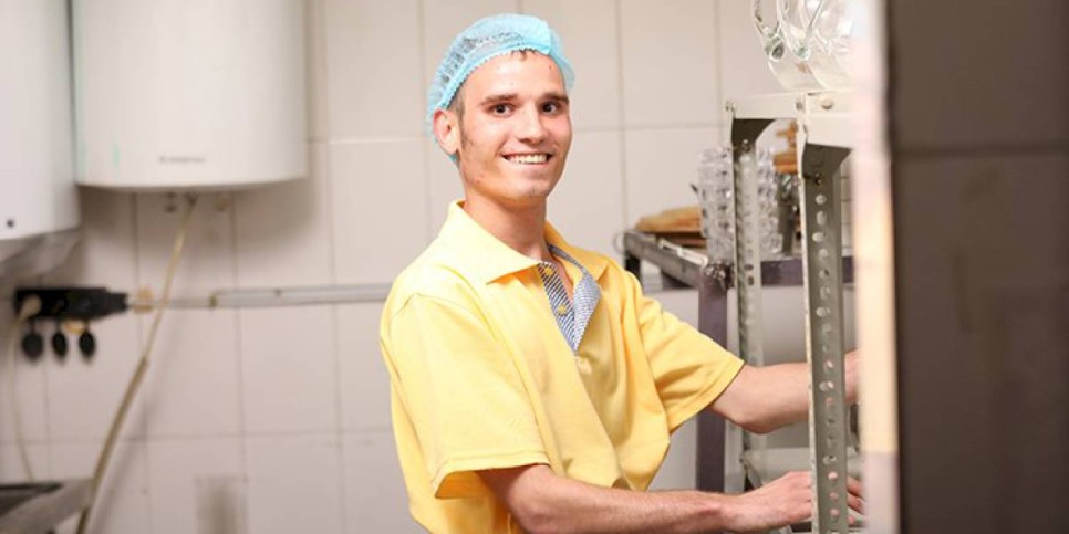
                    В Алматы действует два кафе, в которых работают люди с психосоциальными расстройствами
                