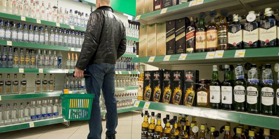 
                    Минимальная розничная цена на водку установлена в Казахстане
                