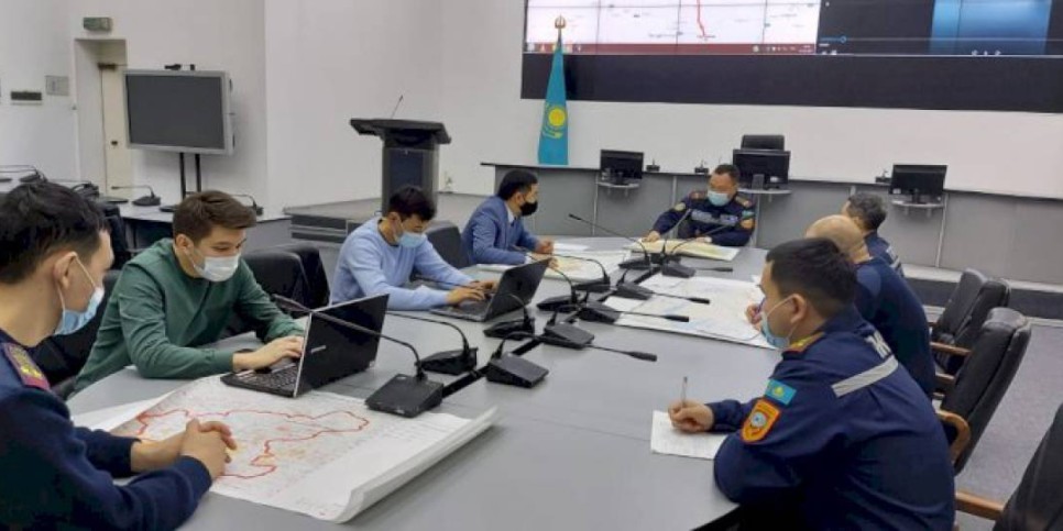 
                    Из-за ухудшения погоды в МЧС создали оперативный штаб
                