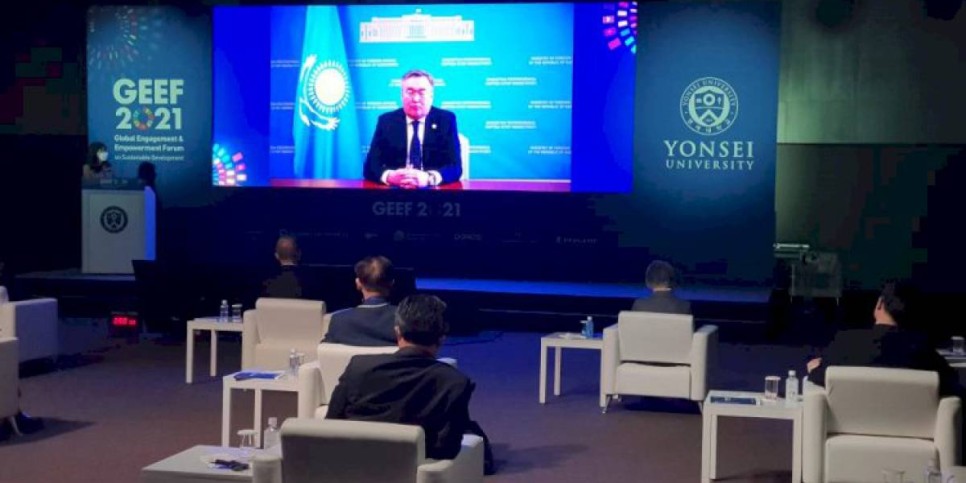 
                    Назарбаев обратился к участникам форума по взаимодействию для устойчивого развития
                