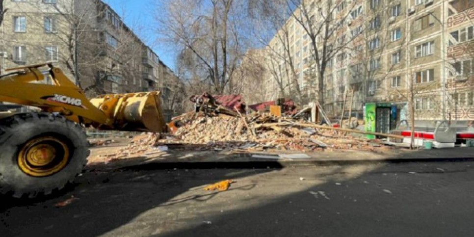 
                    В Алматы продолжается снос незаконно возведенных объектов
                
