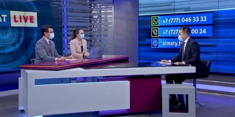 
                    Ернур Абжахан ответил на вопросы алматинцев
                