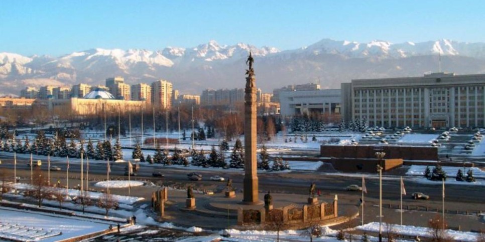 
                    Днем в Алматы столбик термометра поднимется до 0-2°C
                