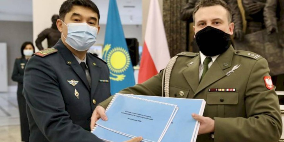 
                    В Польше обнаружили могилы воинов-казахстанцев
                