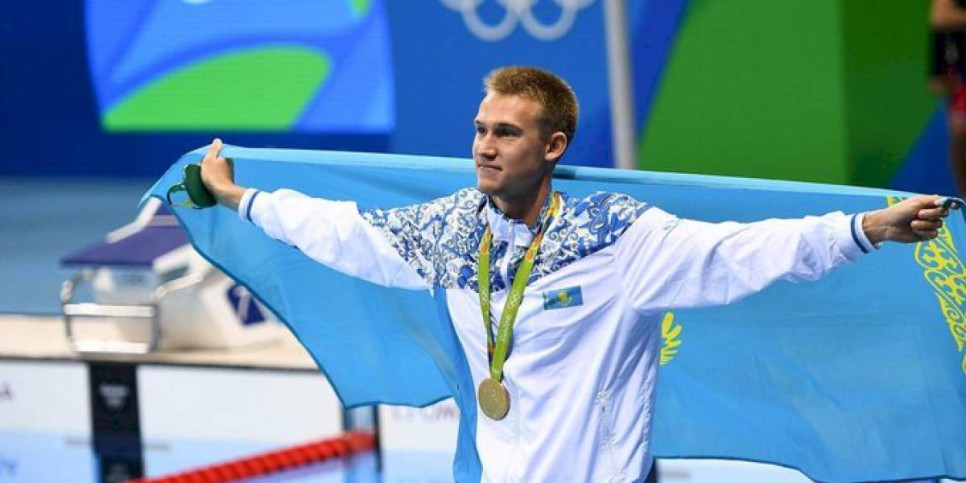 
                    Бакытжан Сагинтаев поздравил Дмитрия Баландина с победой
                