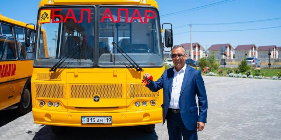
                    Школы отдаленных сел области Жетісу получили новые автобусы
                