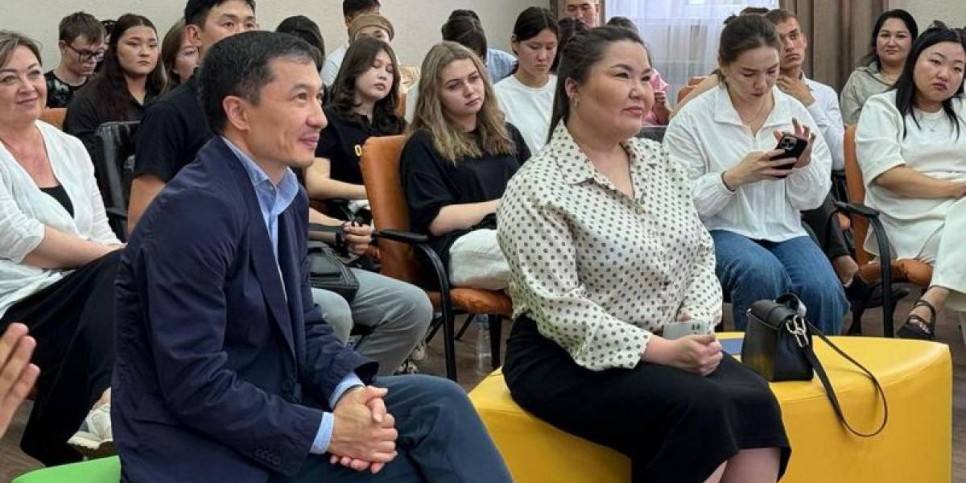 
                    На диалоговой площадке в Караганде обсудили будущее рабочих профессий
                