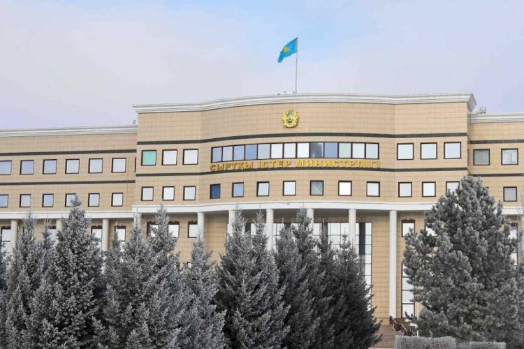 МИД РК опроверг информацию о размещении афганских беженцев в Казахстане