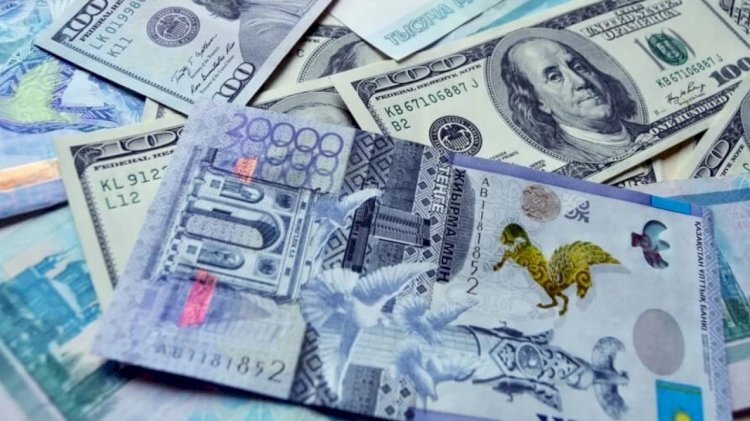 Доллар упал до отметки ниже 440 тенге