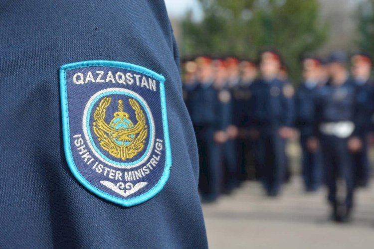 Полицейские Астаны принудительно выдворили из страны нелегальных мигрантов