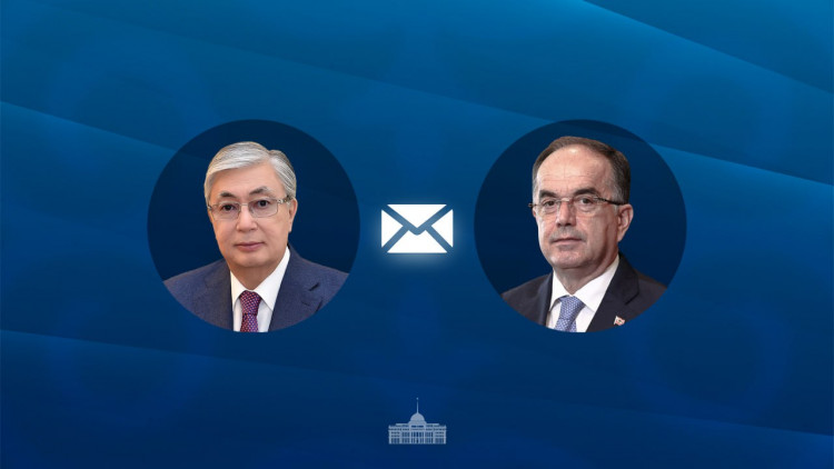 Токаев направил телеграмму поздравления Президенту Албании
