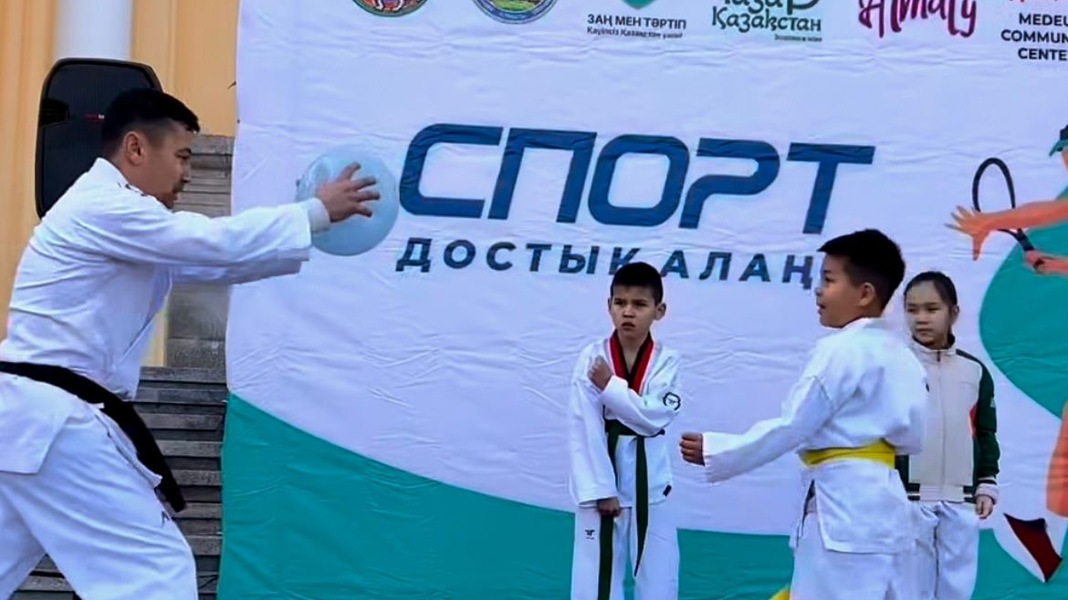 В Алматы продолжается реализация городского спортивного проекта «Спорт – Достық алаңы»