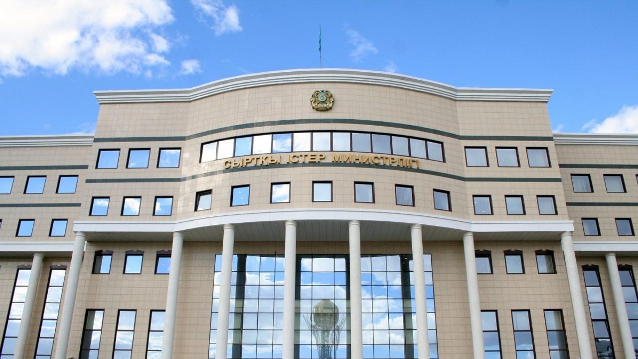 Черногория ввела временный безвизовый режим для граждан Казахстана