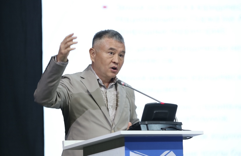 «Хватит жить мифами»: на слушаниях по Almaty Superski прозвучала поддержка проекта и призыв к развитию гор