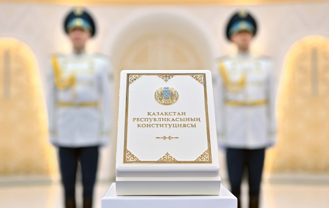 Президент поздравил казахстанцев со вступлением в силу Новой Конституции