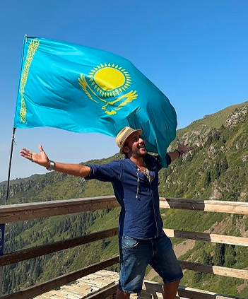 Международный travel-блогер Ahmed Haggagovic открыл для себя Алматы
