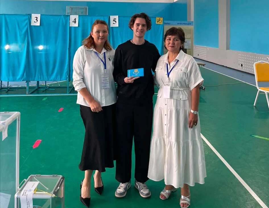 Олимпийский чемпион Михаил Шайдоров проголосовал в Алматы
