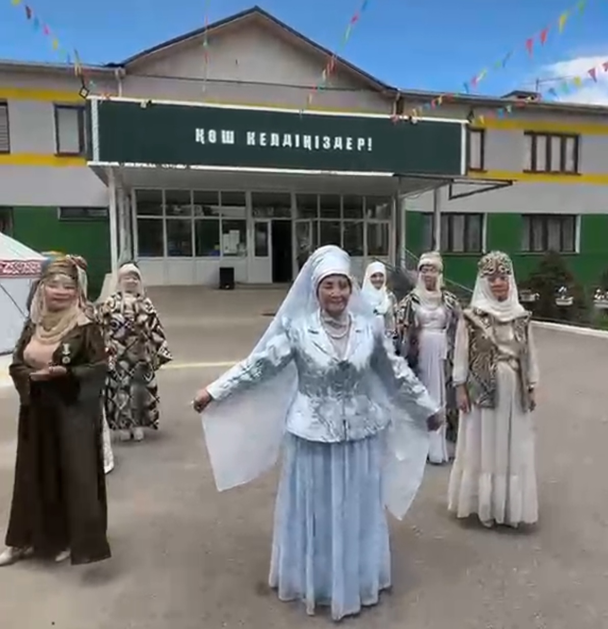 В день Құрылтая прошел показ мод «Алтын ханымдар»