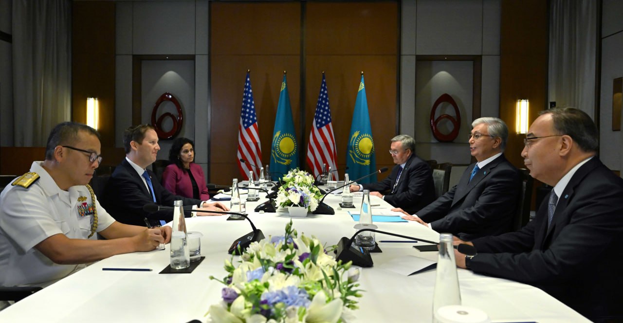 Президент принял Специального посланника Президента США по Южной и Центральной Азии Серджио Гора