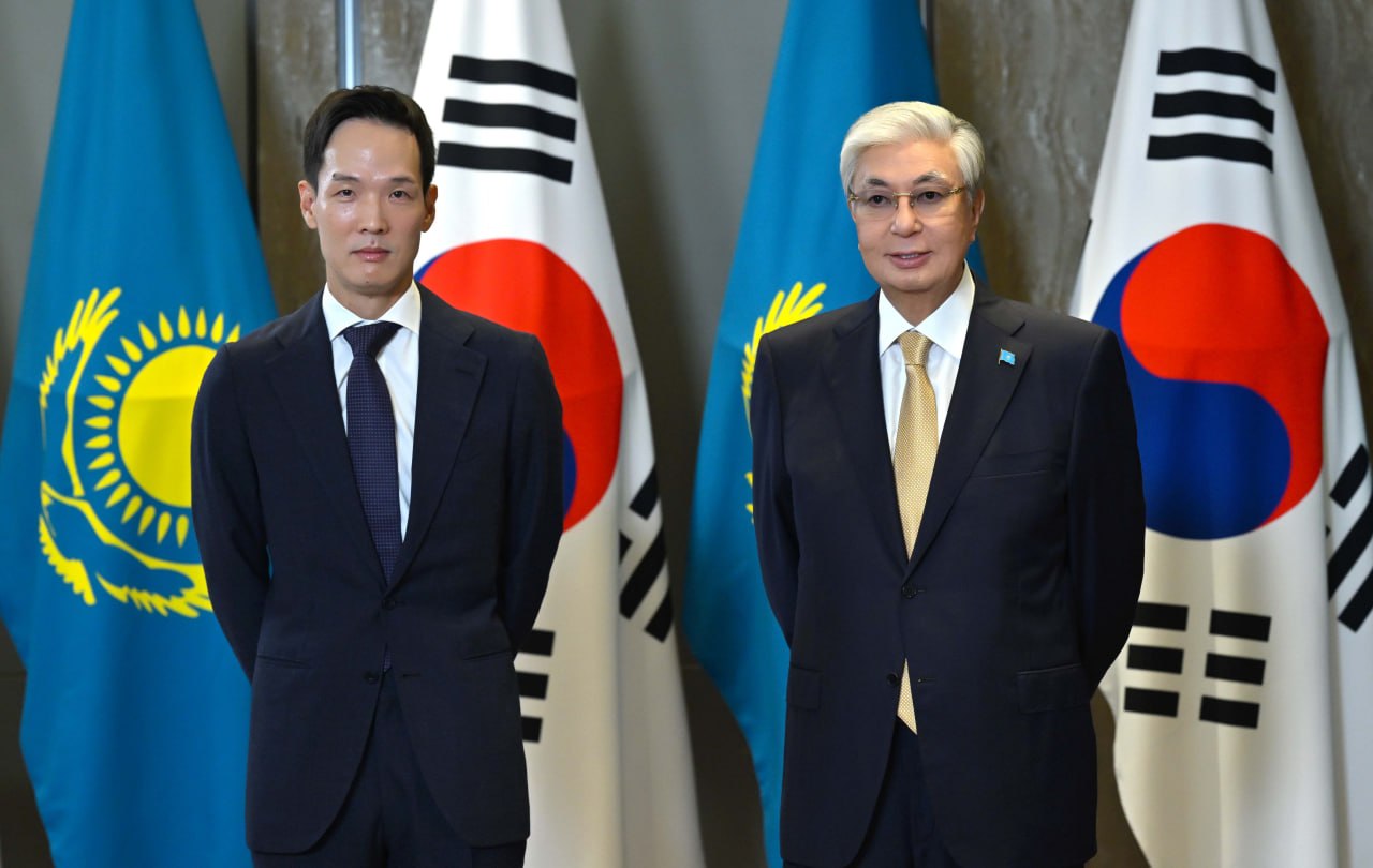 Президент Касым-Жомарт Токаев принял вице-председателя Hanwha Group Ким Дон Вона
