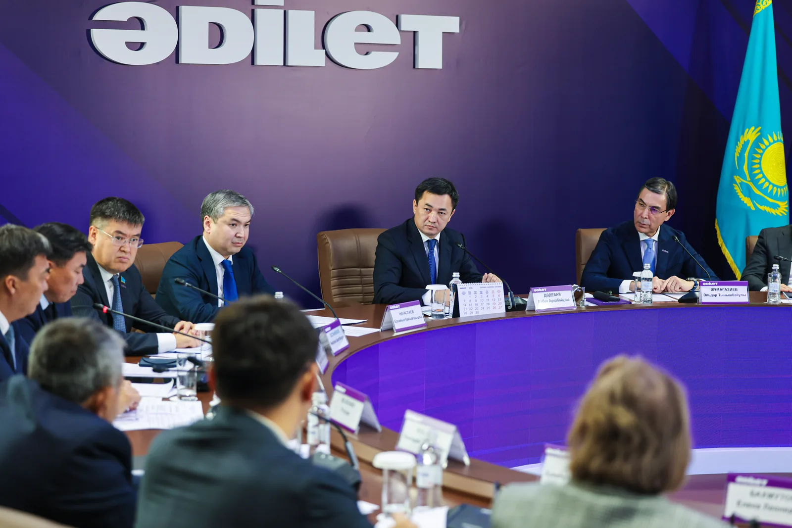Партия «Әділет» предложила план по увеличению доли среднего бизнеса в экономике до 20%