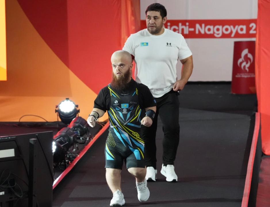 Золотой дубль и рекорд Азии: Давид Дегтярев выиграл чемпионат на V Азиатских Пара играх в Японии 